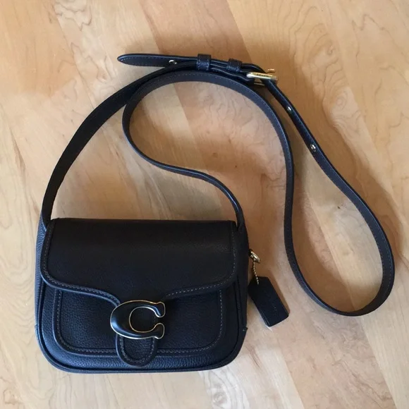 COACH | Tabby Messenger 19 Black Pebbled Leather - Picture 5 of 17